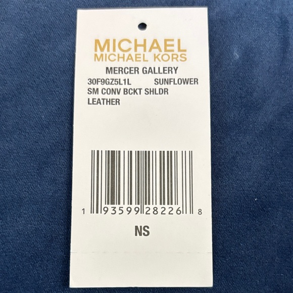 πMICHEAL KORS Vibrant Yellow Bucket Bagπ₯°πππππ - Picture 11 of 12